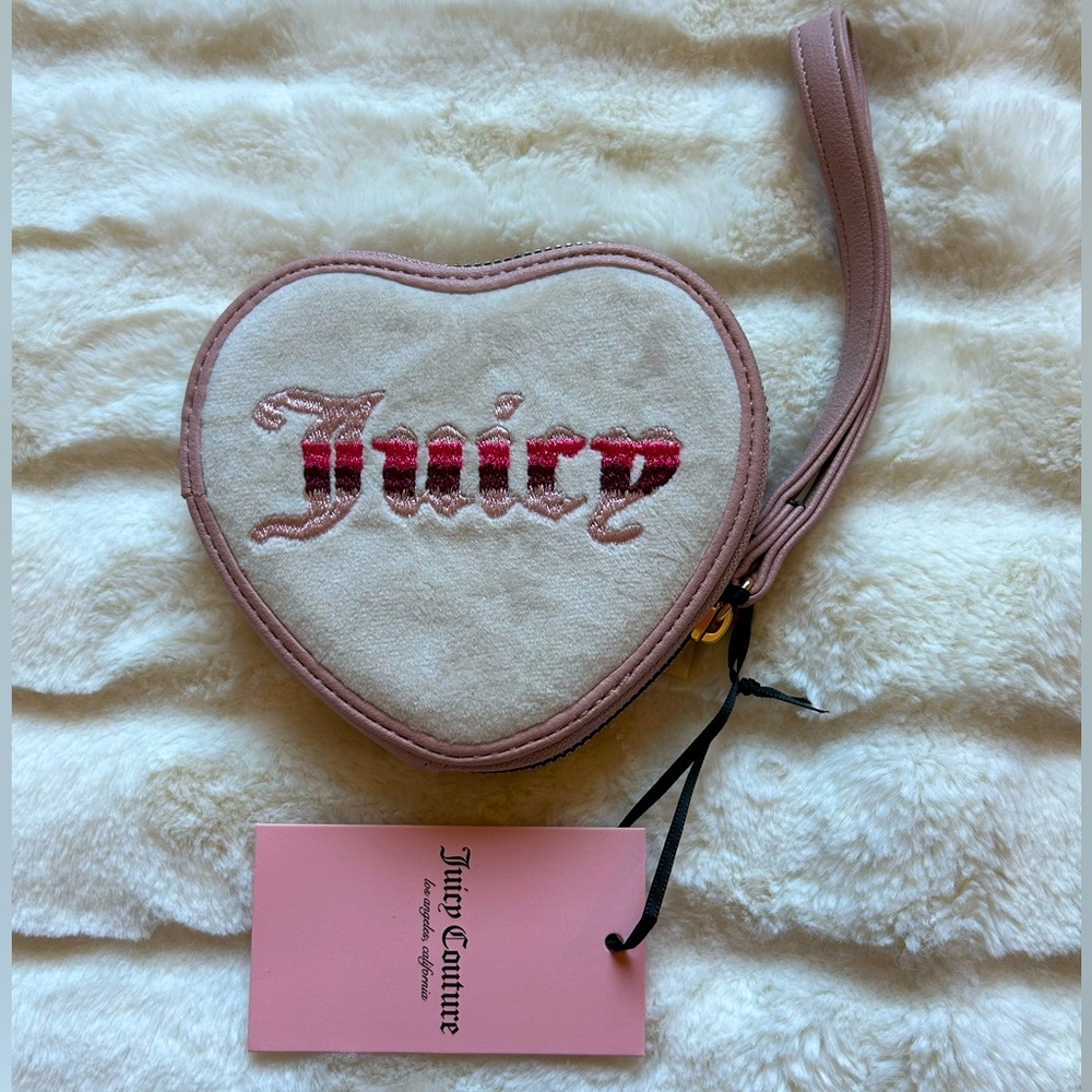 Juicy Couture Y2K Retro Vibe Heart Zip Around Wristlet Dusty Blush